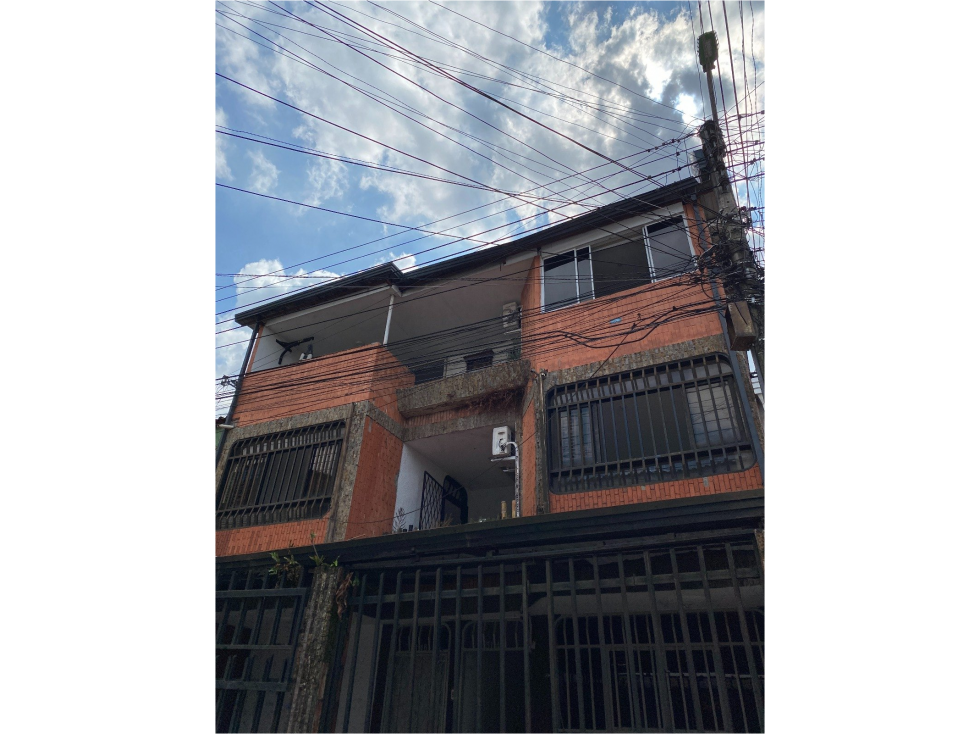 HERMOSO APARTAMENTO EN VENTA BARRIO DIAMANTE 1