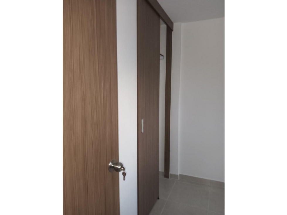 HERMOSO APARTAMENTO EN VENTA EDIFICIO BALCONES DE LA RIVERA, GIRON - 4