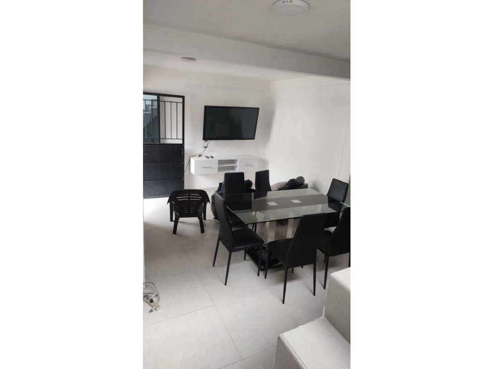 CASA EN VENTA 2 Y 3 PISO UBICADA EN PARAISO GIRON - 3