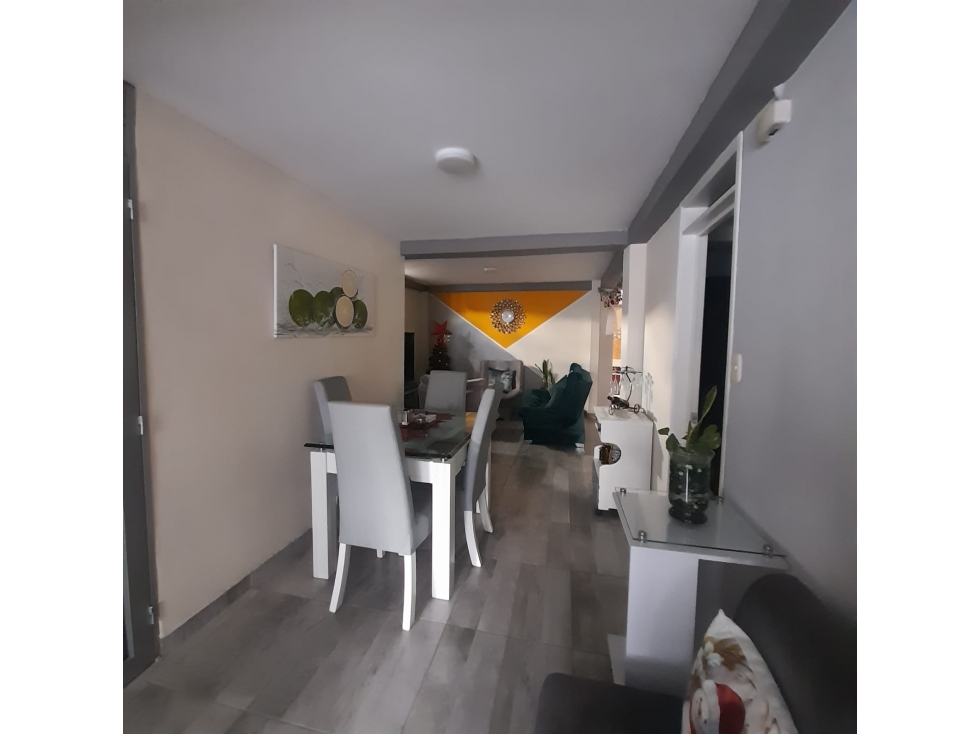 Venta Casa Tres Pisos Santa Isabel — foto 6