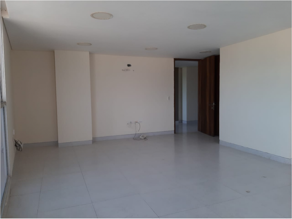 Se Vende oficina centro histórico de Santa Marta - 5