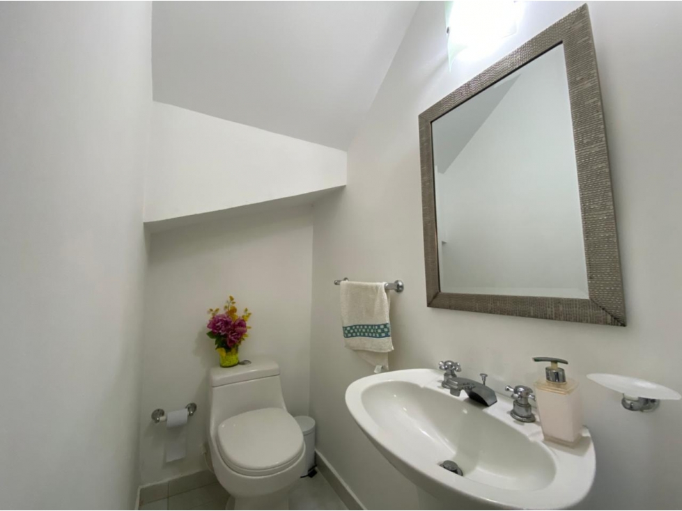 CASA EN VENTA - SECTOR GALICIA - 5