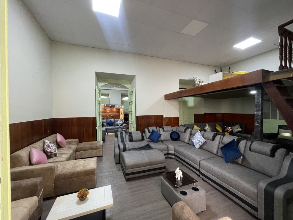 VENTA DE CASONA COMERCIAL CON CHALET EN CALLE MUÑOZ NAJAR AREQUIPA - 3