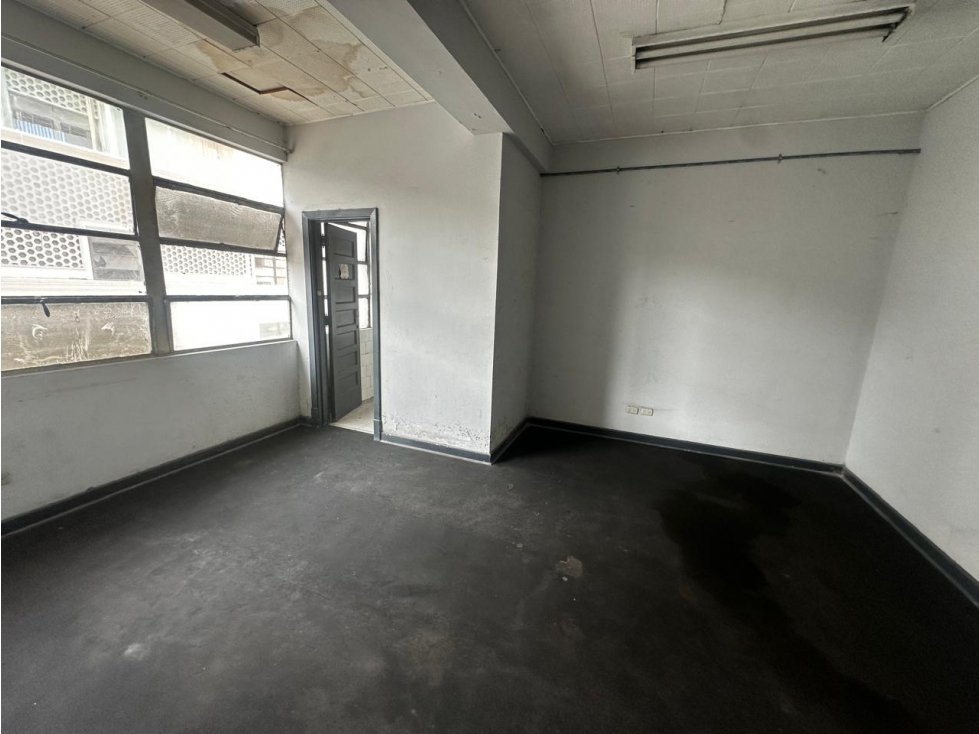 VENTA DE 4 OFICINAS EN CERCADO DE LIMA - 4
