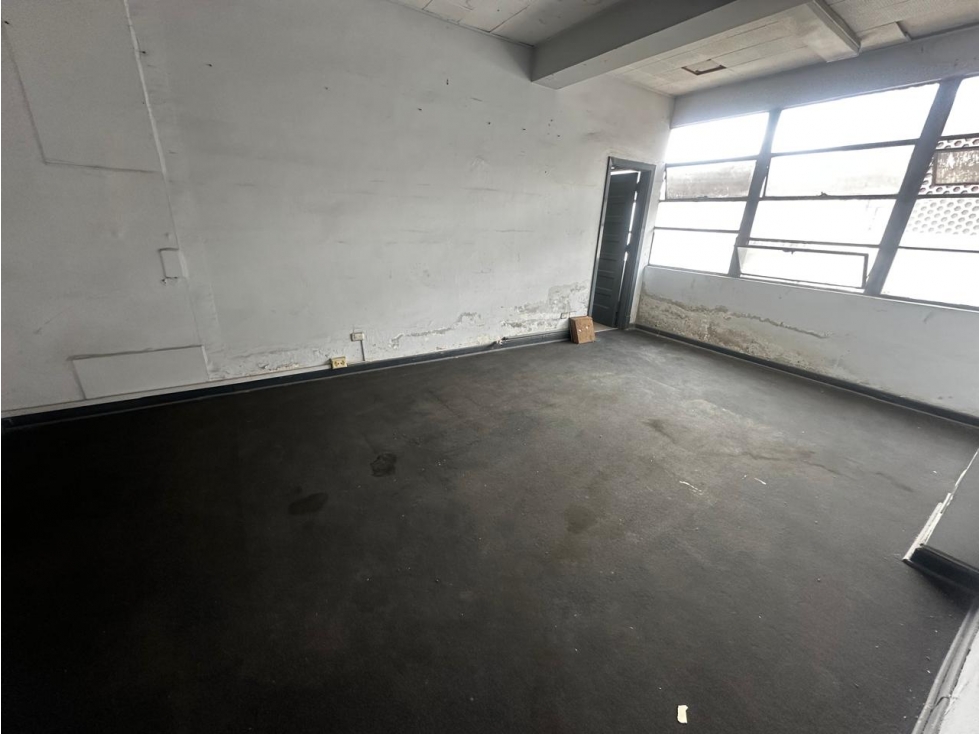VENTA DE 4 OFICINAS EN CERCADO DE LIMA - 2