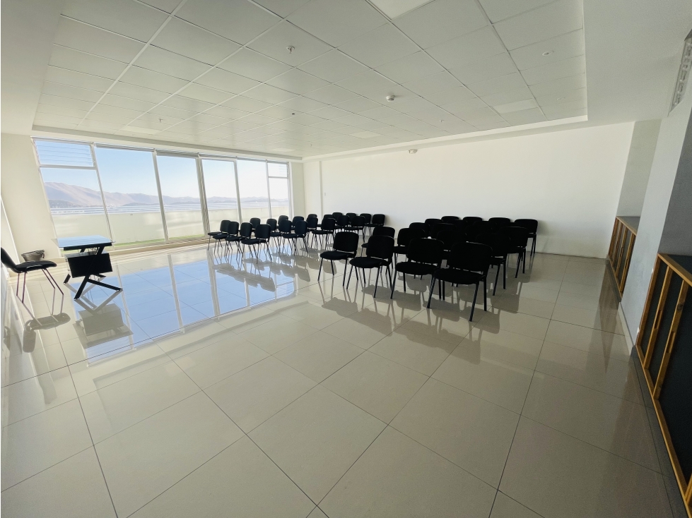 OFICINAS EN CENTRO EMPRESARIAL VUCETICH