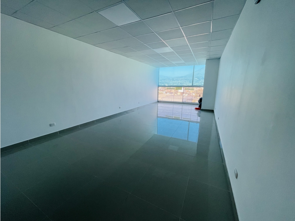 OFICINAS EN CENTRO EMPRESARIAL VUCETICH