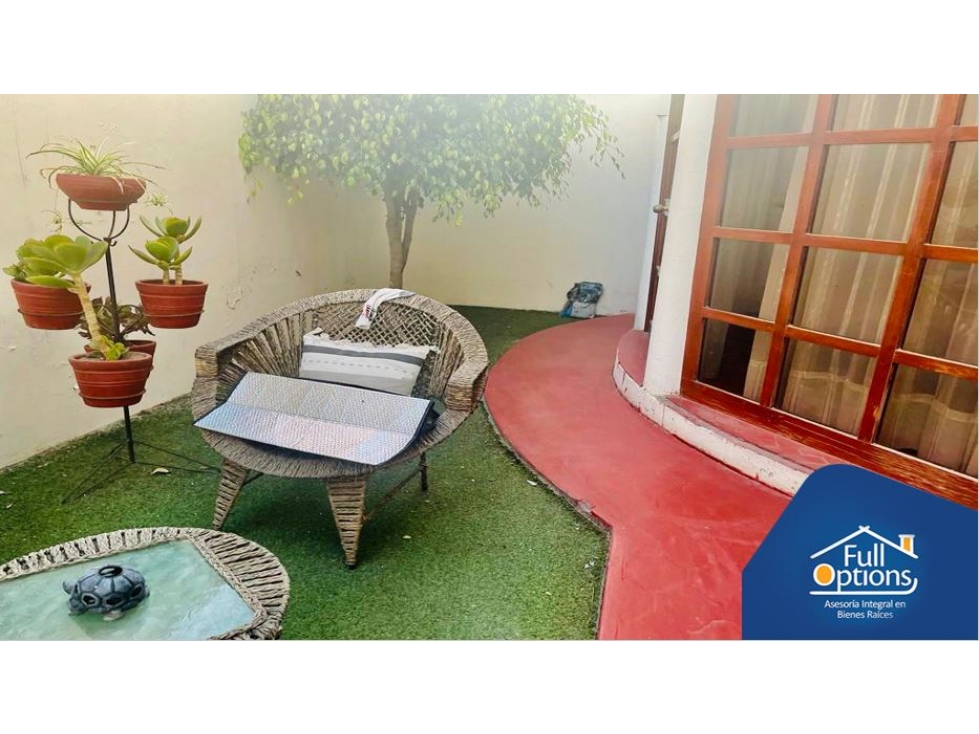 VENTA DE CASA EN ZONA RESIDENCIAL DEL DISTRITO DE CAYMA - 2