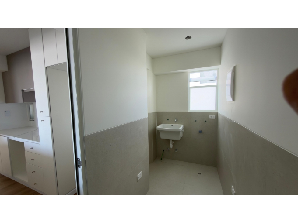 DEPARTAMENTO DE LUJO EN CAYMA — foto 4