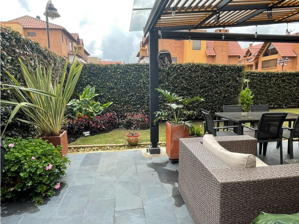 Casa de 320 m² 4 alcobas y Terraza, Conjunto Cerrado, Chia, Rosales - 1