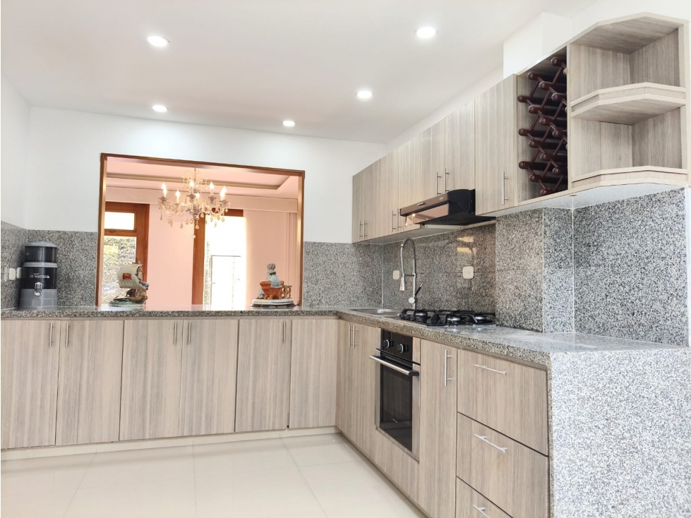 Chia casa en venta 188m2