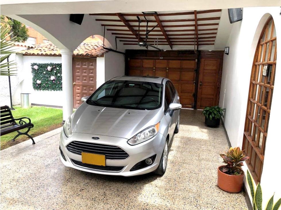 Casa en La Alhambra Bogotá Amplia, Iluminada y Gran Ubicación — foto 3