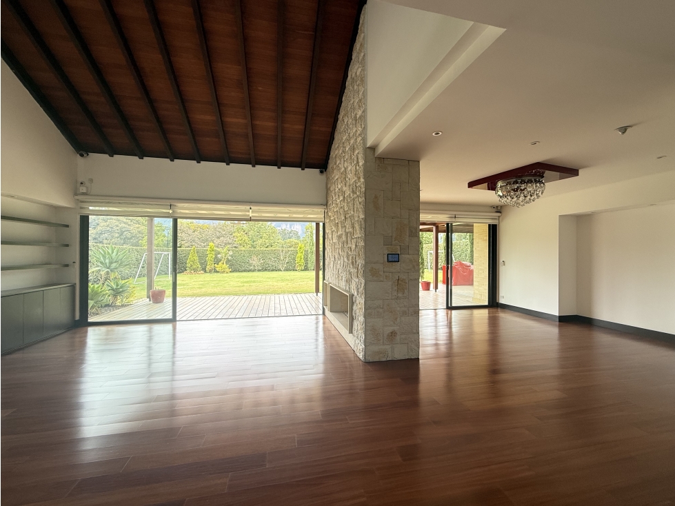 Casa en arriendo HATOGRANDE RESERVADO SOPO — foto 2
