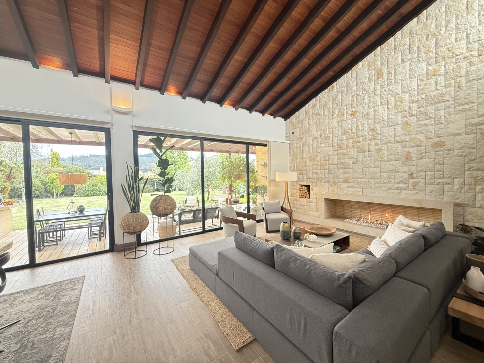 Casa en venta Hato Grande Reservado, Sopó | Piscina y jacuzzi — foto 2