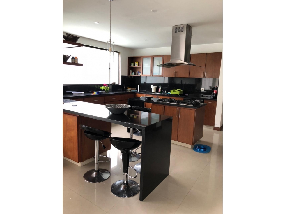 Se vende amplia casa con 4 habitaciones en chia — foto 4