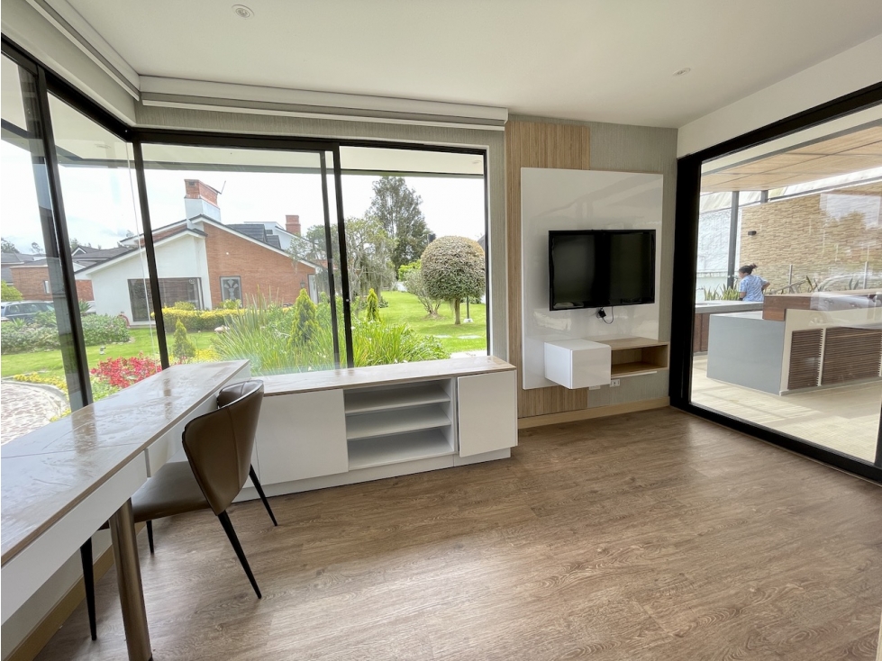 Moderna casa con piscina en Guaymaral — foto 5