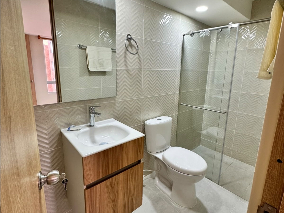Arriendo Apto 2 Hab, Piso 11, Garaje Conjunto Lima, Madrid — foto 5