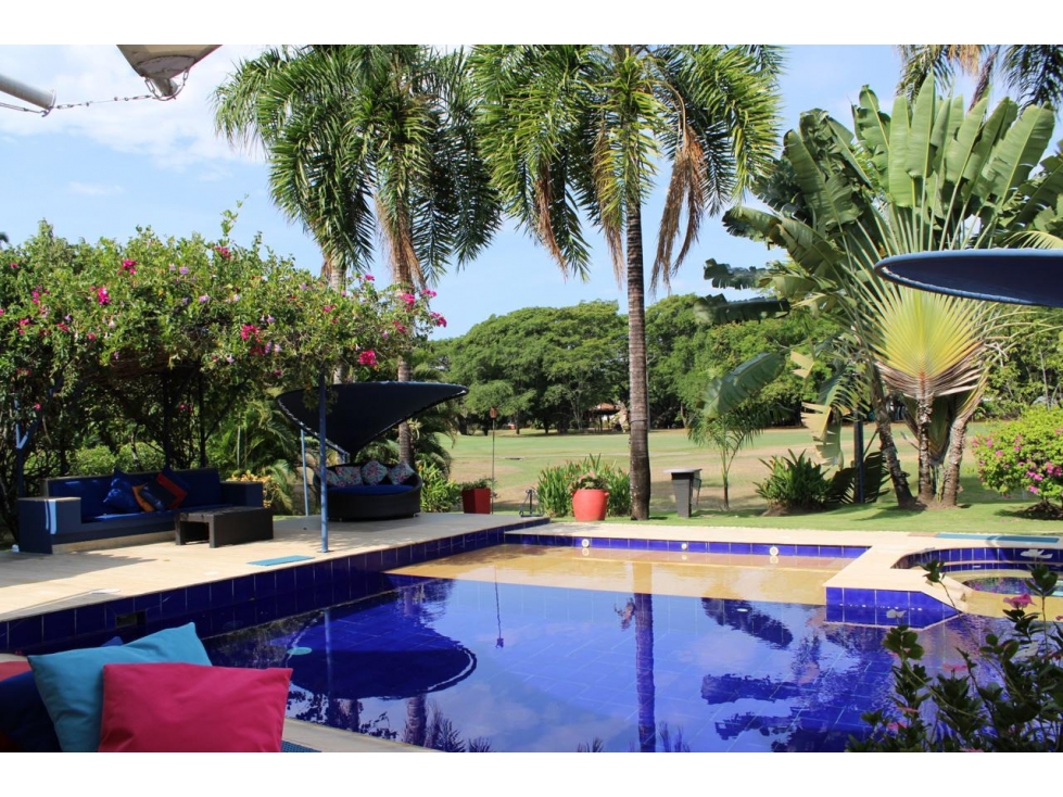 Casa en Venta Ricaurte | Peñalisa Piscina Privada y Descanso