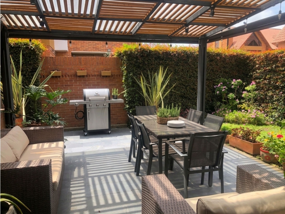 Casa en Arriendo Rosales Chía | 320 m² | 4 Alcobas y Pérgola — foto 2