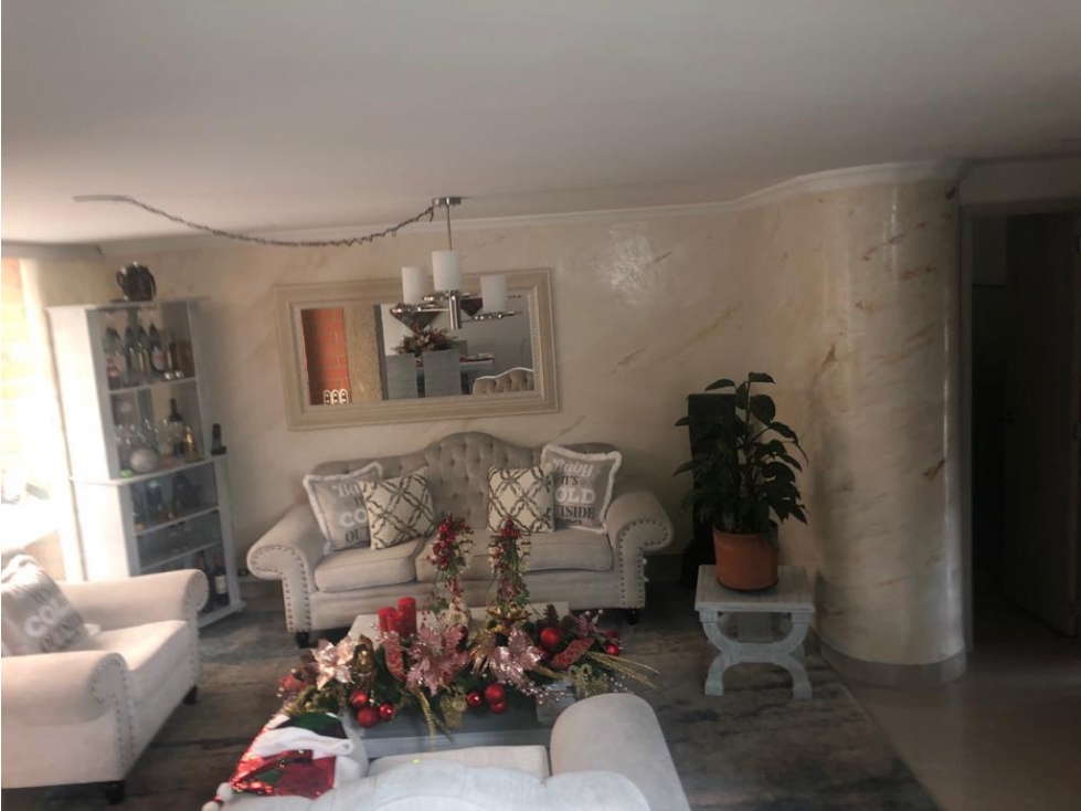 CASA EN VENTA EN ENVIGADO LOMA DEL ESCOBERO - 1