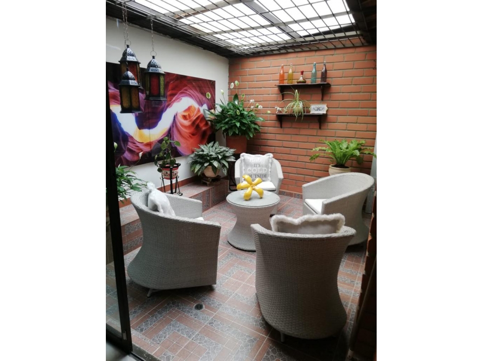 CASA EN VENTA EN ENVIGADO LOMA DEL ESCOBERO - 2