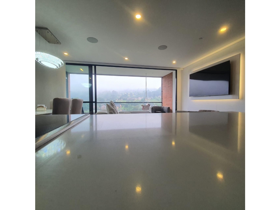 VENTA APARTAMENTO SECTOR LAS BRUJAS EN ENVIGADO. — foto 3