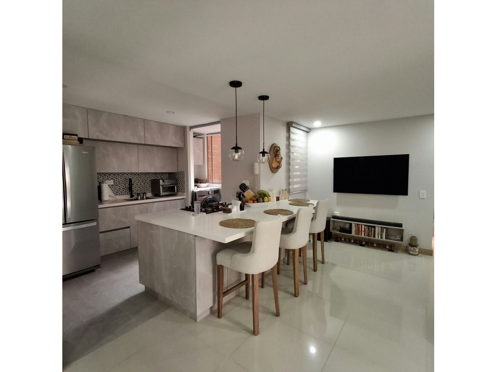 VENTA APARTAMENTO SECTOR CAMINO VERDE EN ENVIGADO.