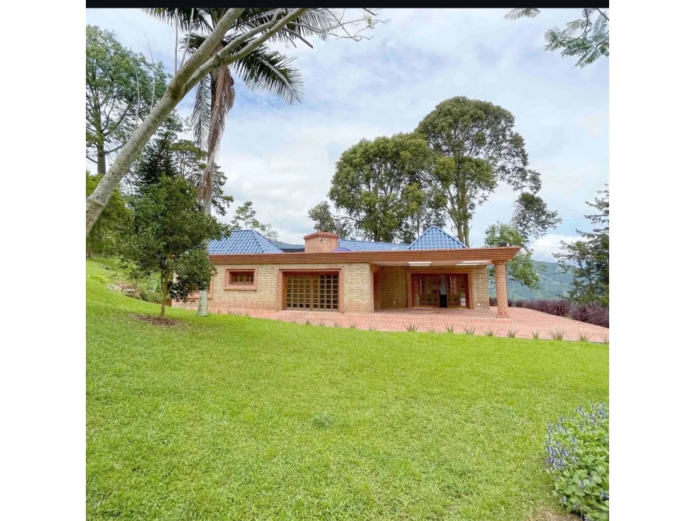 CASA PARCELACION ESCOBERO PARTE BAJA ENVIGADO