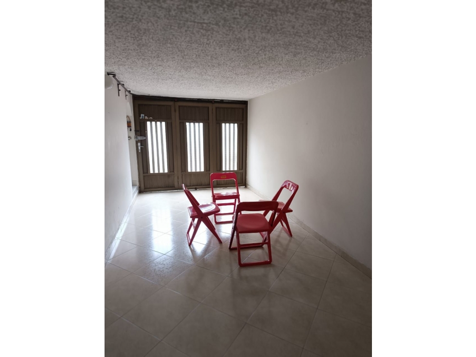 VENTA CASA SECTOR SAN PABLO EN MEDELLIN — foto 2