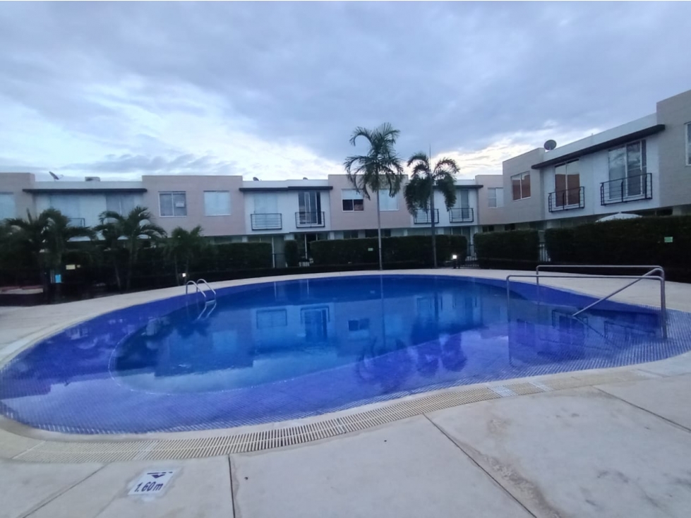 Condominio Cerrado + Clima Soñado = ¡Tu Nueva Casa en Ricaurte!