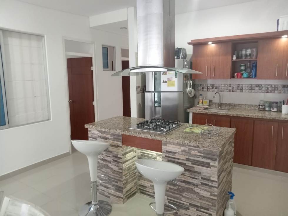 Casa Esquinera en Flandes, Espacio, Potencial y Ubicación Premium - 4