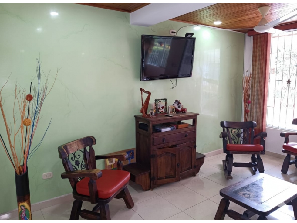Casa de 2 Pisos con 4 Habitaciones en Condominio, Flandes Tolima — foto 5