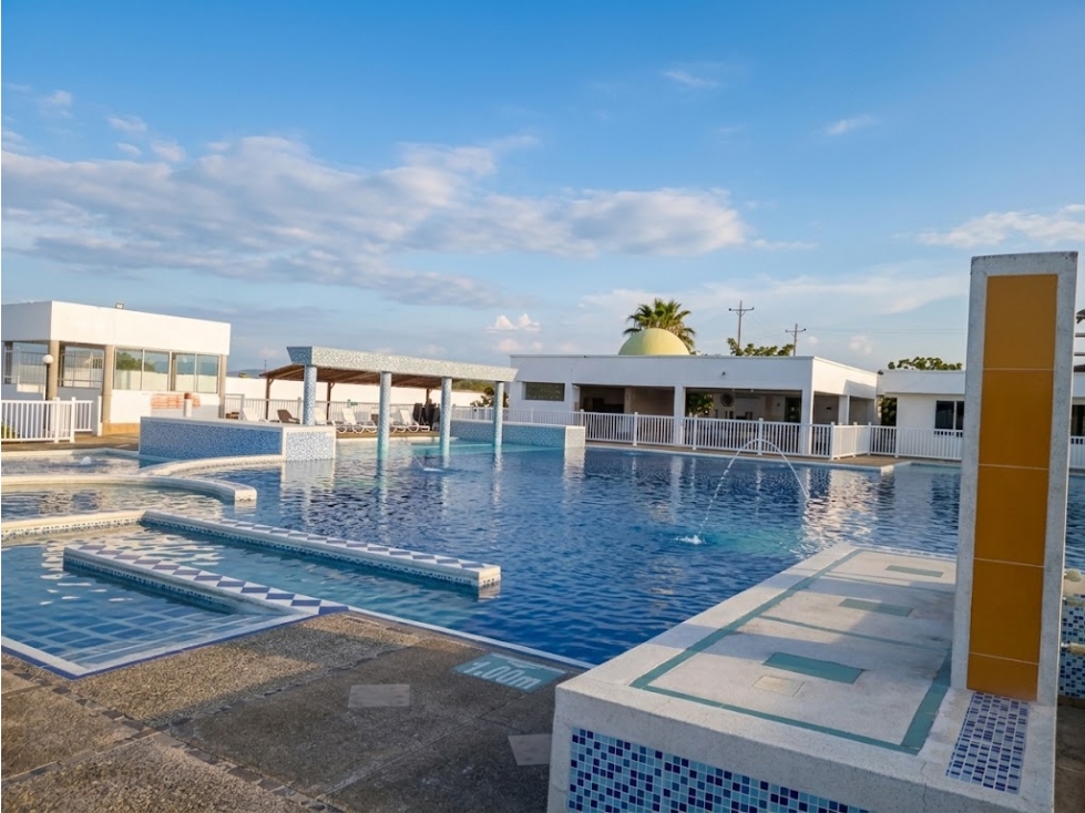 Hermosa casa moderna totalmente amoblada en condominio en Flandes! — foto 2