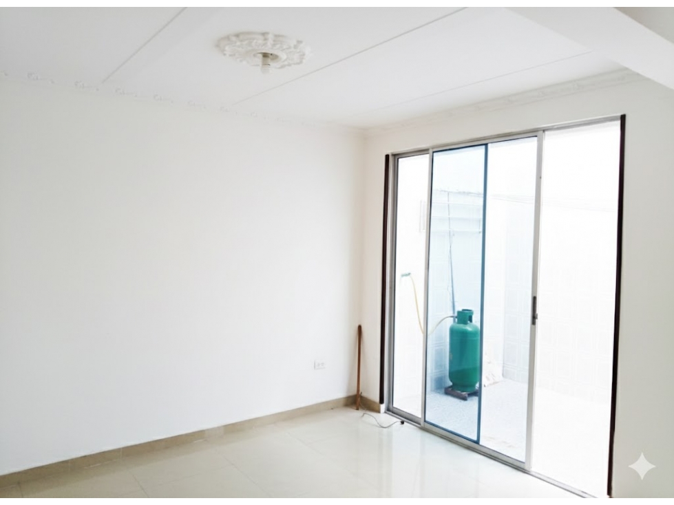 Casa de 2 Pisos en Venta en Flandes Tolima — foto 4