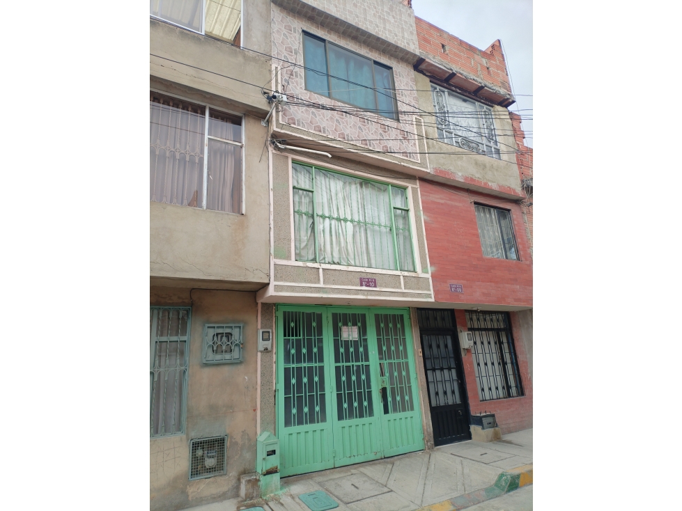VENTA CASA DE 3 PISOS CON GARAJE EN LEON 13 SOACHA LOTE 3X12 — foto 2