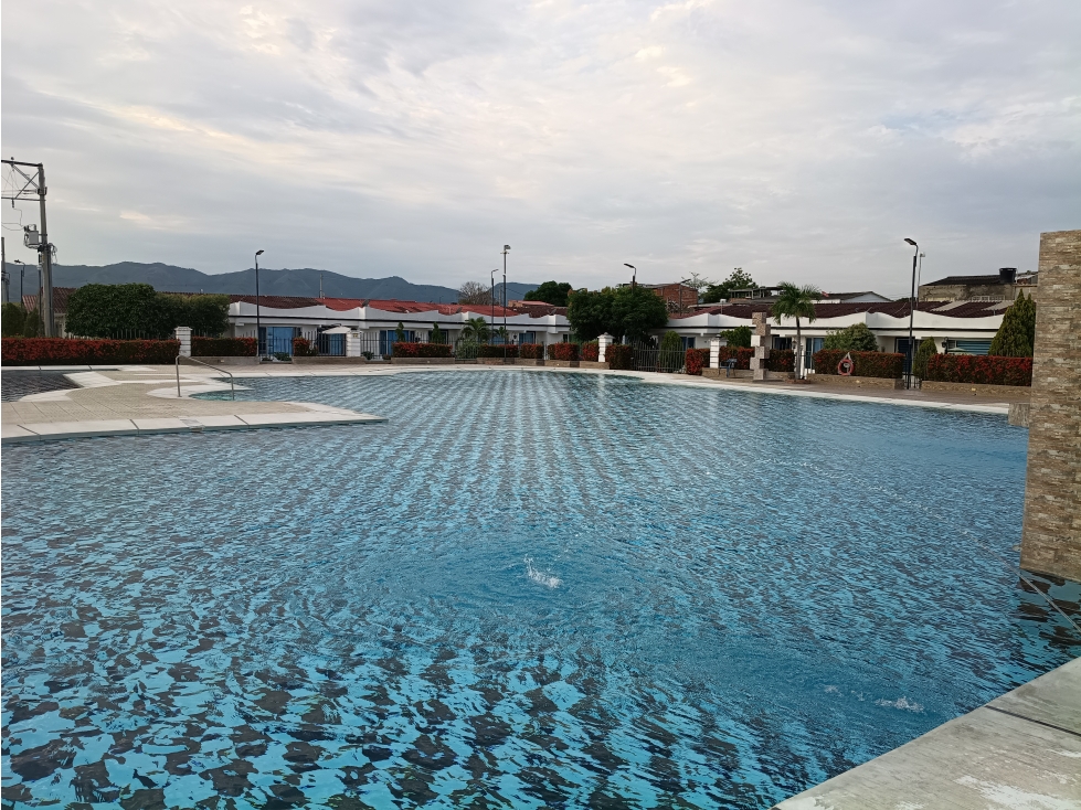 Hermosa casa en condominio privado en Flandes, Tolima
