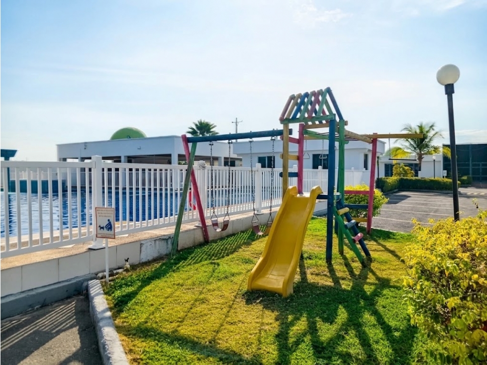 Hermosa casa moderna totalmente amoblada en condominio en Flandes! — foto 5