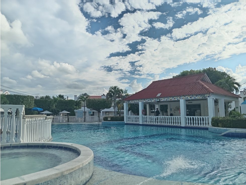 Casa de 2 Pisos con Jacuzzi en Condominio Flandes — foto 4