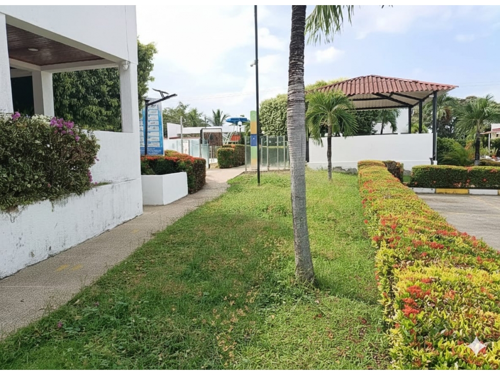 Casa de 2 Pisos con 4 Habitaciones en Condominio, Flandes Tolima — foto 3