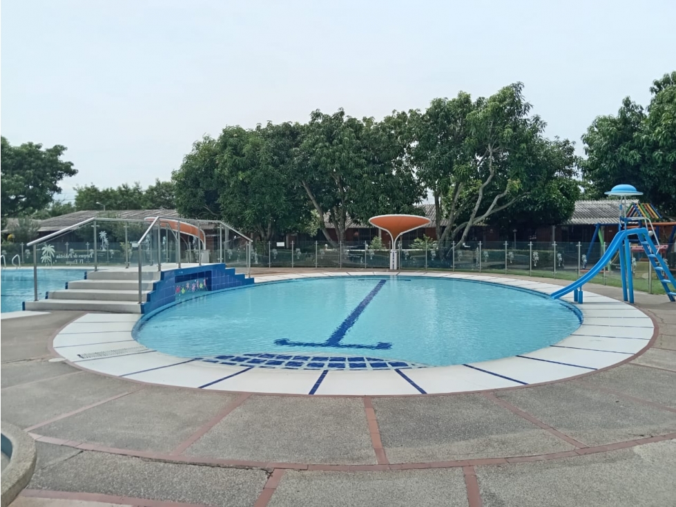 Se Vende Amplia Casa Esquinera en Condominio Privado Flandes Tolima - 3