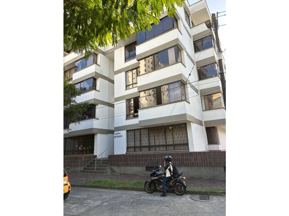 Se Renta Apartamento en la Circunvalar, al lado C.C Arboleda