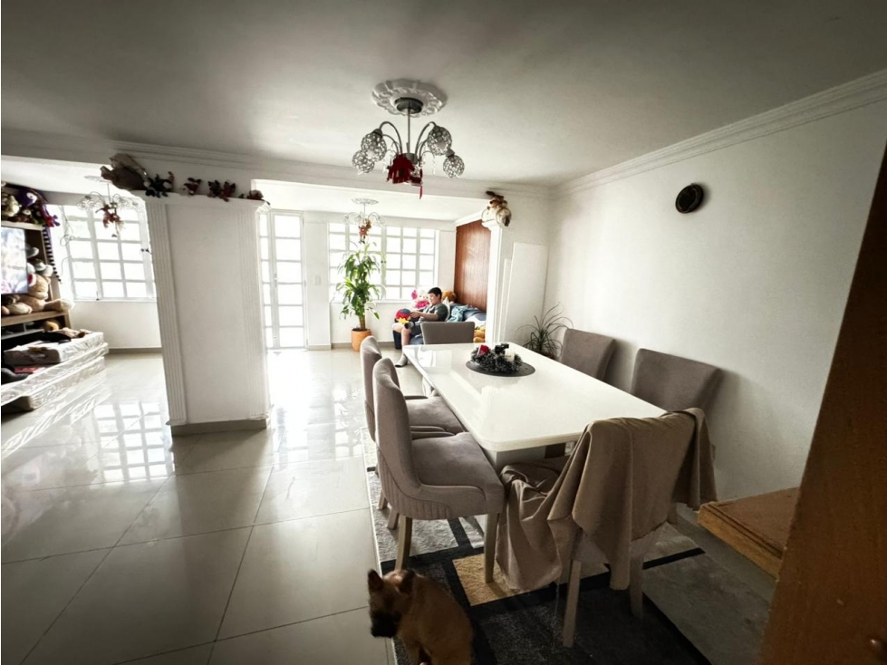 Excelente Casa en Venta Belén La Mota, Unidad Kalamary