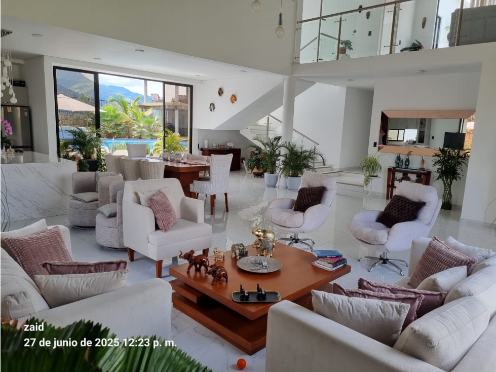 Venta mansion Exclusiva y Hermosa Chinauta, Fusagasugá, Cundinamarca - 1
