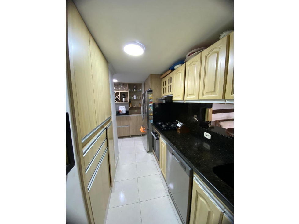 Venta de hermoso Apartamento urba siempre verde (loma Bernal) - 5