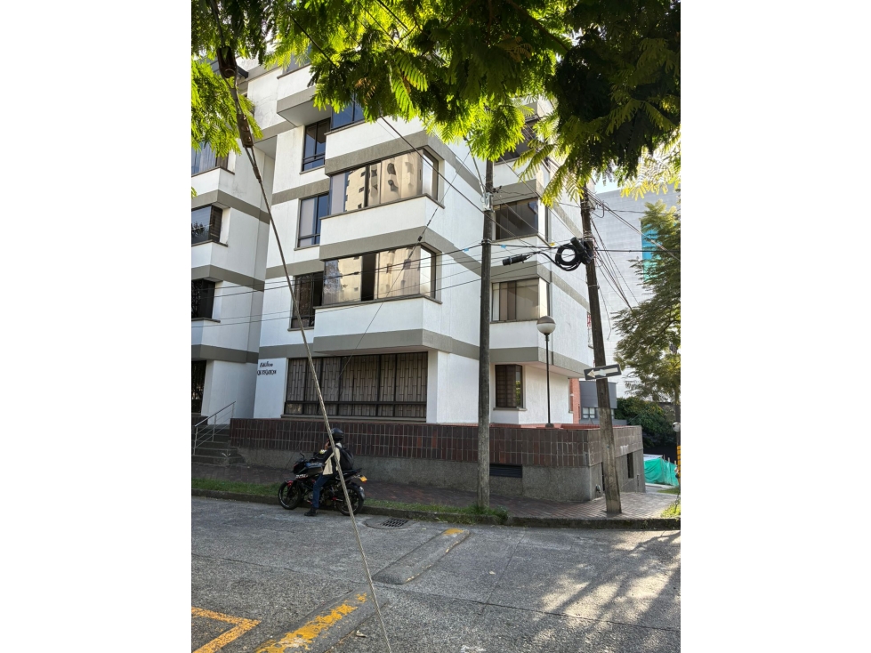 Se Renta Apartamento en la Circunvalar, al lado C.C Arboleda — foto 2