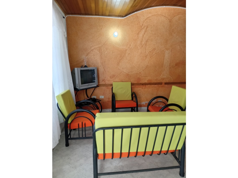 Oportunidad Única: Casa Amoblada con Piscina Espectacular en Flandes. — foto 5