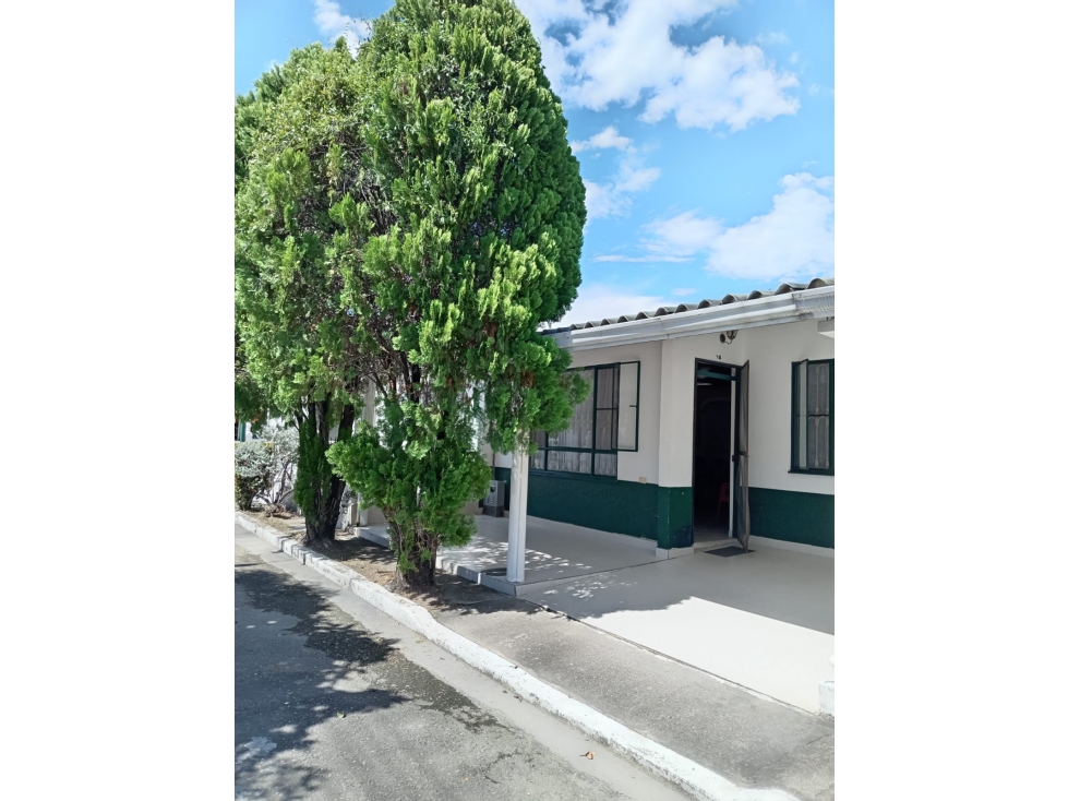 Oportunidad Única: Casa Amoblada con Piscina Espectacular en Flandes. — foto 4