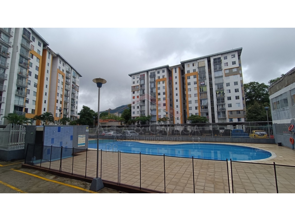 Venta de apartamento con balcón y parqueadero Fonderella Ibagué