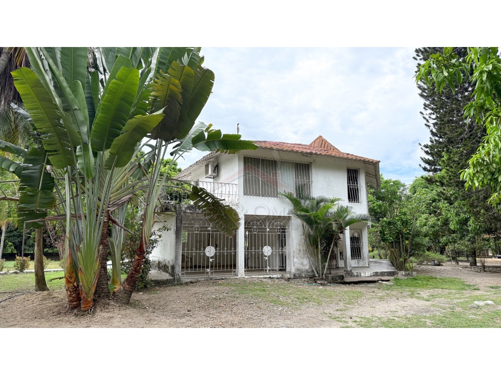 Venta de Finca Sobre la Vía Nacional en Chicoral Ibagué - 2