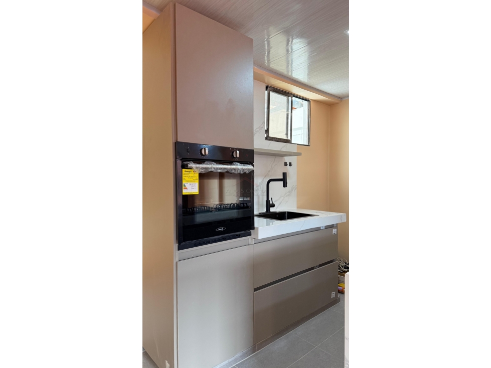 Venta de Apartamento Remodelado Cerca a Multicentro, Ibagué - 5